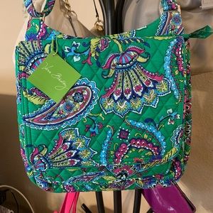 Vera Bradley Mailbag in Emerald Paisley